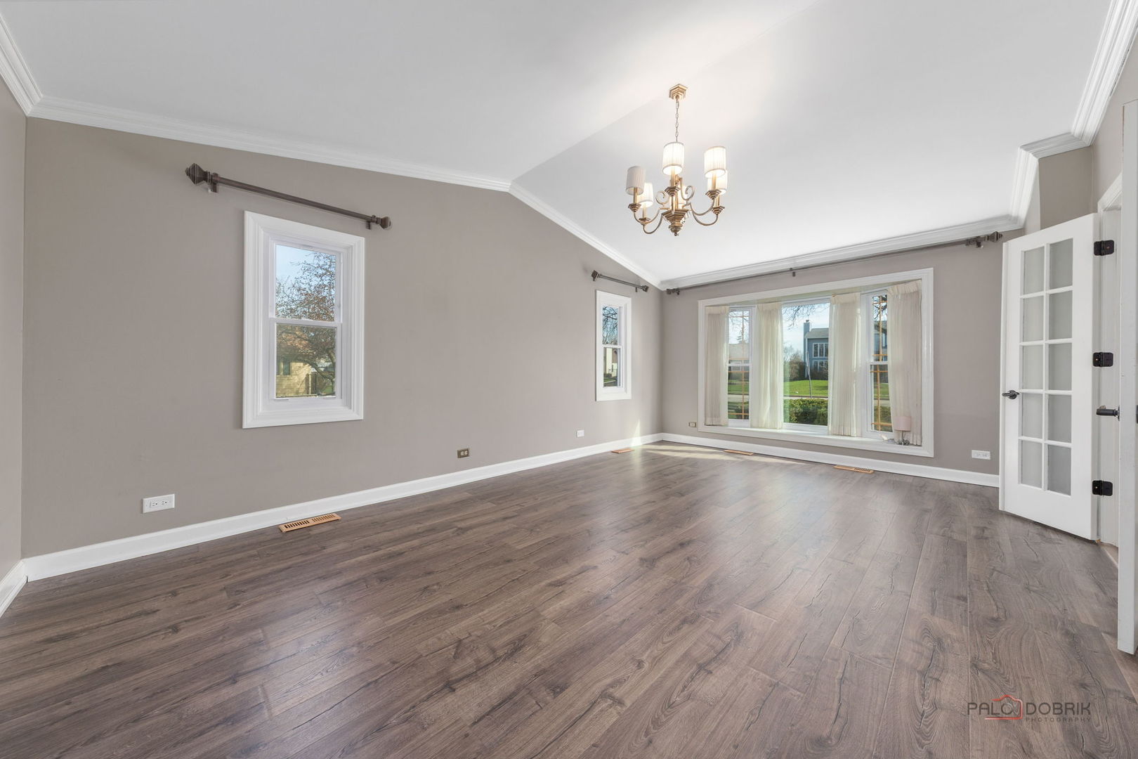2326 West Weathersfield Way Schaumburg IL 60193