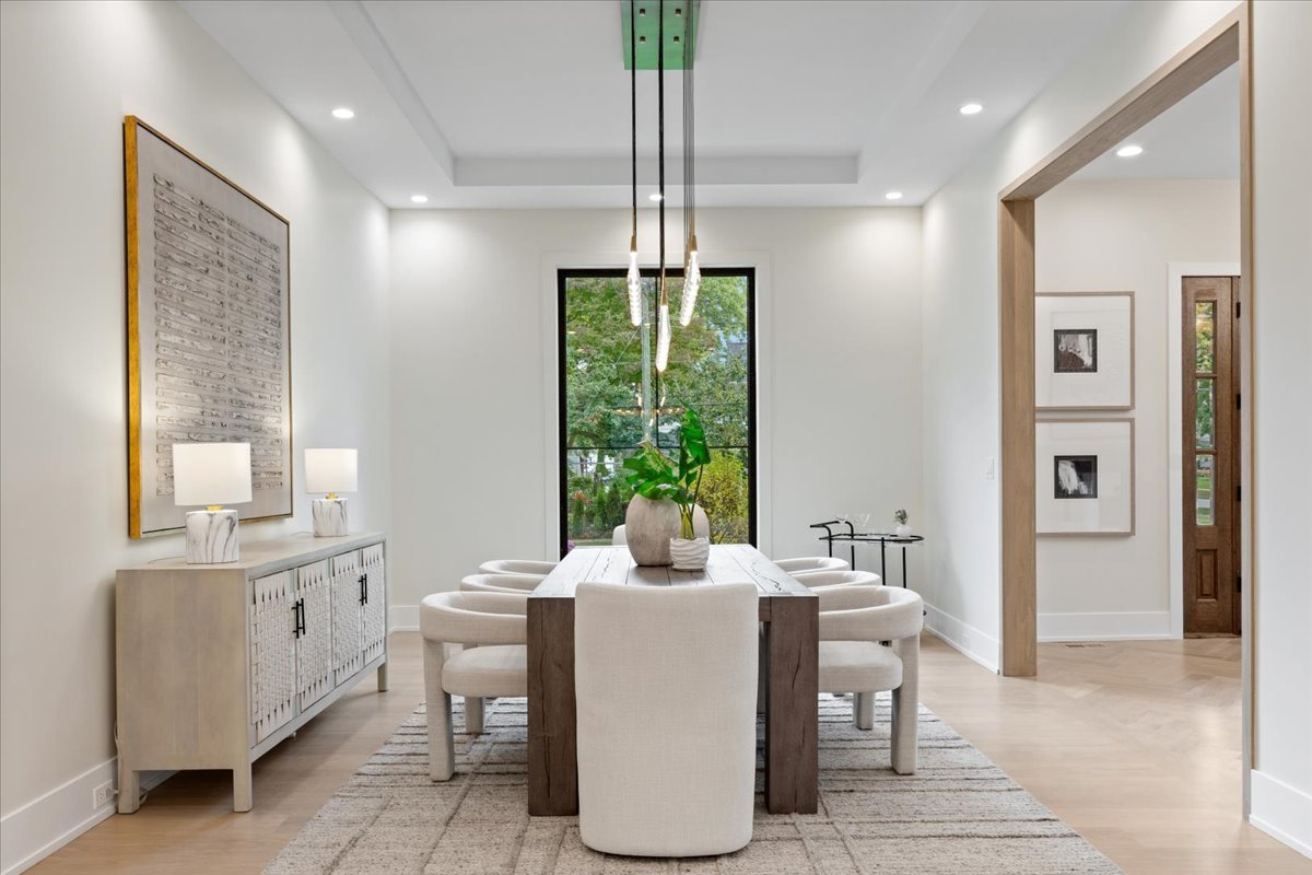 104 South Monroe Street Hinsdale IL 60521