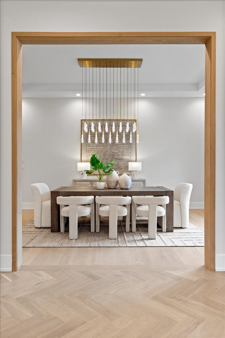 104 South Monroe Street Hinsdale IL 60521