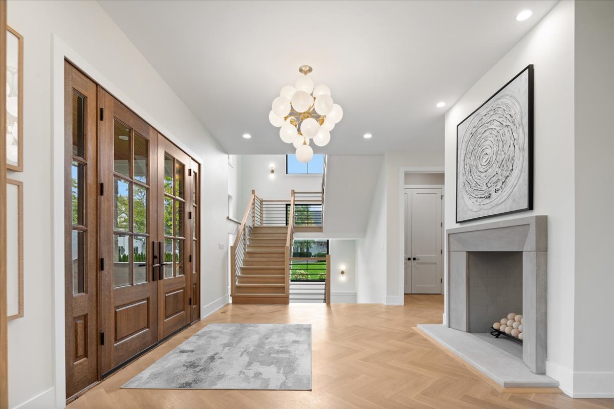 104 South Monroe Street Hinsdale IL 60521