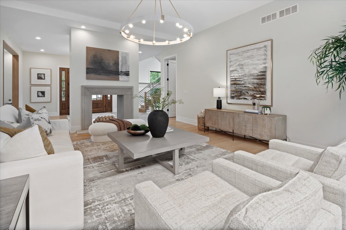 104 South Monroe Street Hinsdale IL 60521