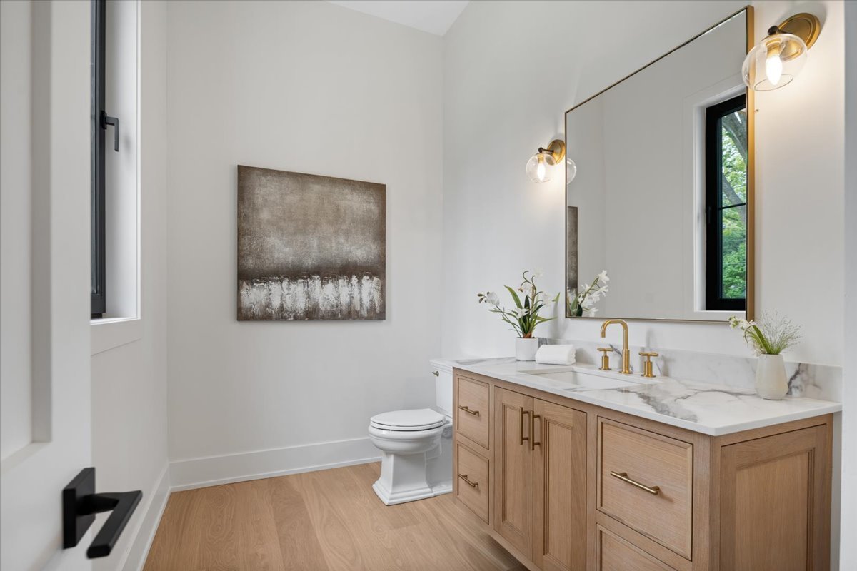 104 South Monroe Street Hinsdale IL 60521