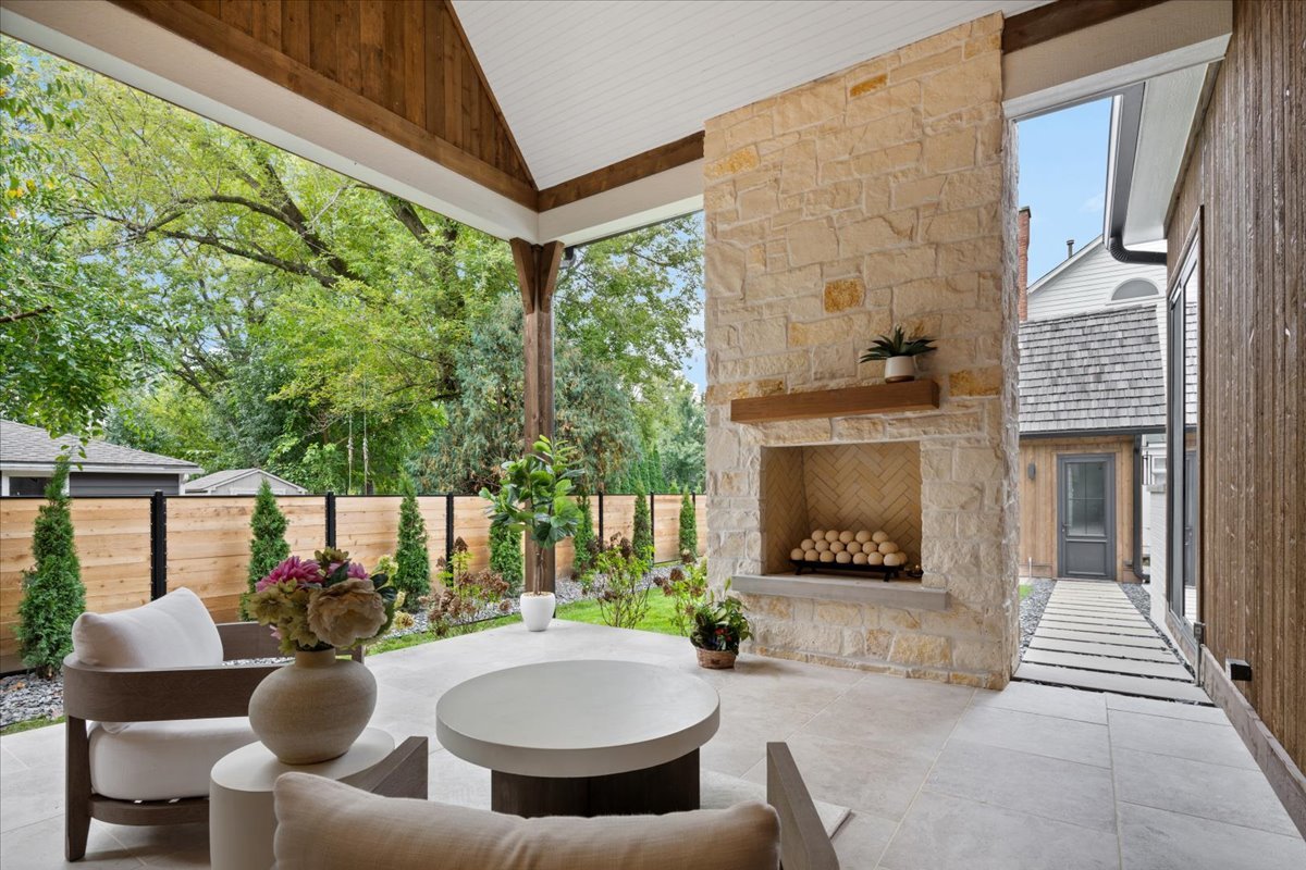 104 South Monroe Street Hinsdale IL 60521