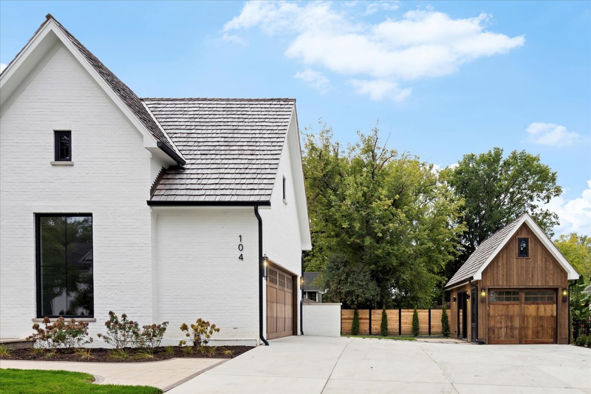 104 South Monroe Street Hinsdale IL 60521