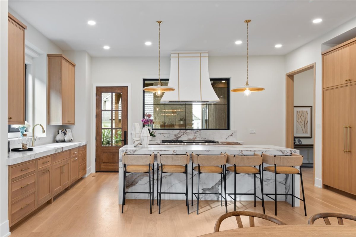 104 South Monroe Street Hinsdale IL 60521