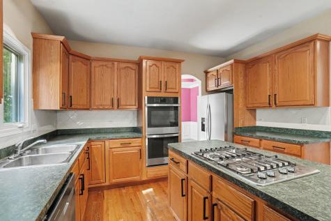 205 Willowwood Drive Oswego IL 60543