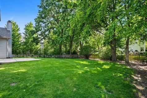 205 Willowwood Drive Oswego IL 60543