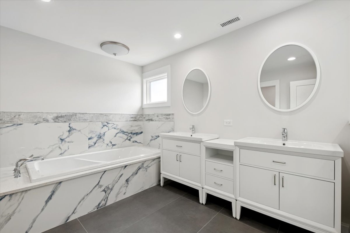 1905 North Nordica Avenue Chicago IL 60707