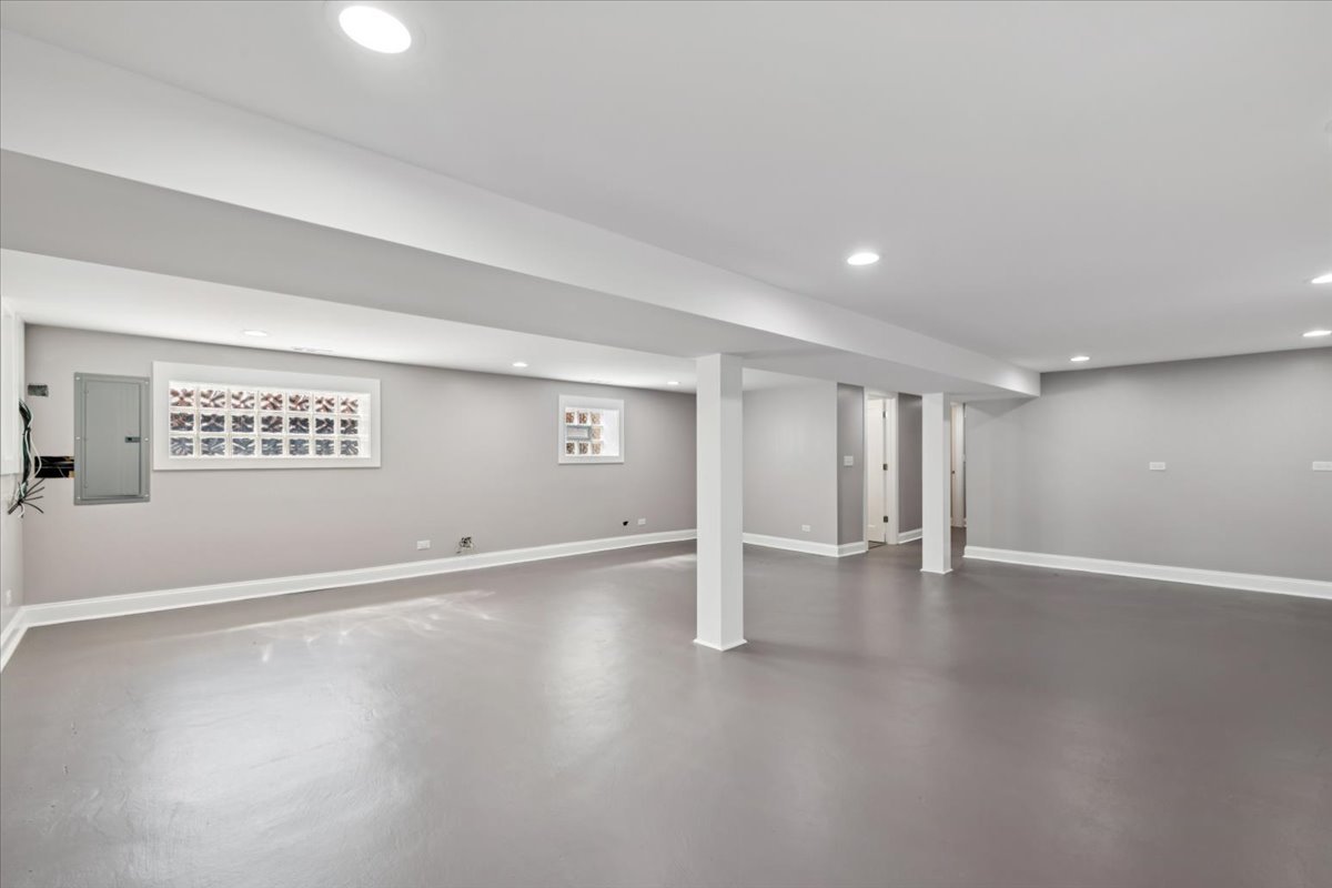 1905 North Nordica Avenue Chicago IL 60707