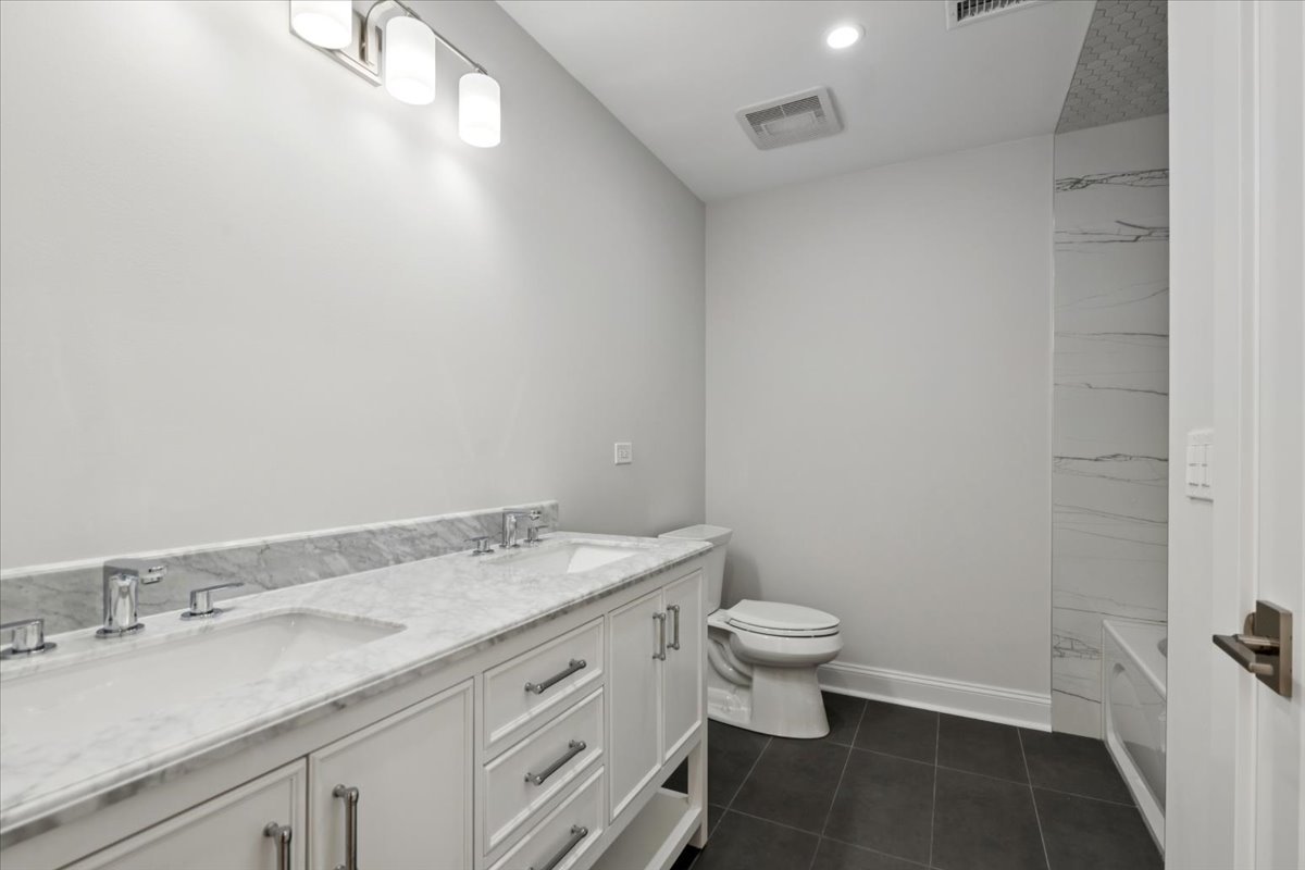 1905 North Nordica Avenue Chicago IL 60707