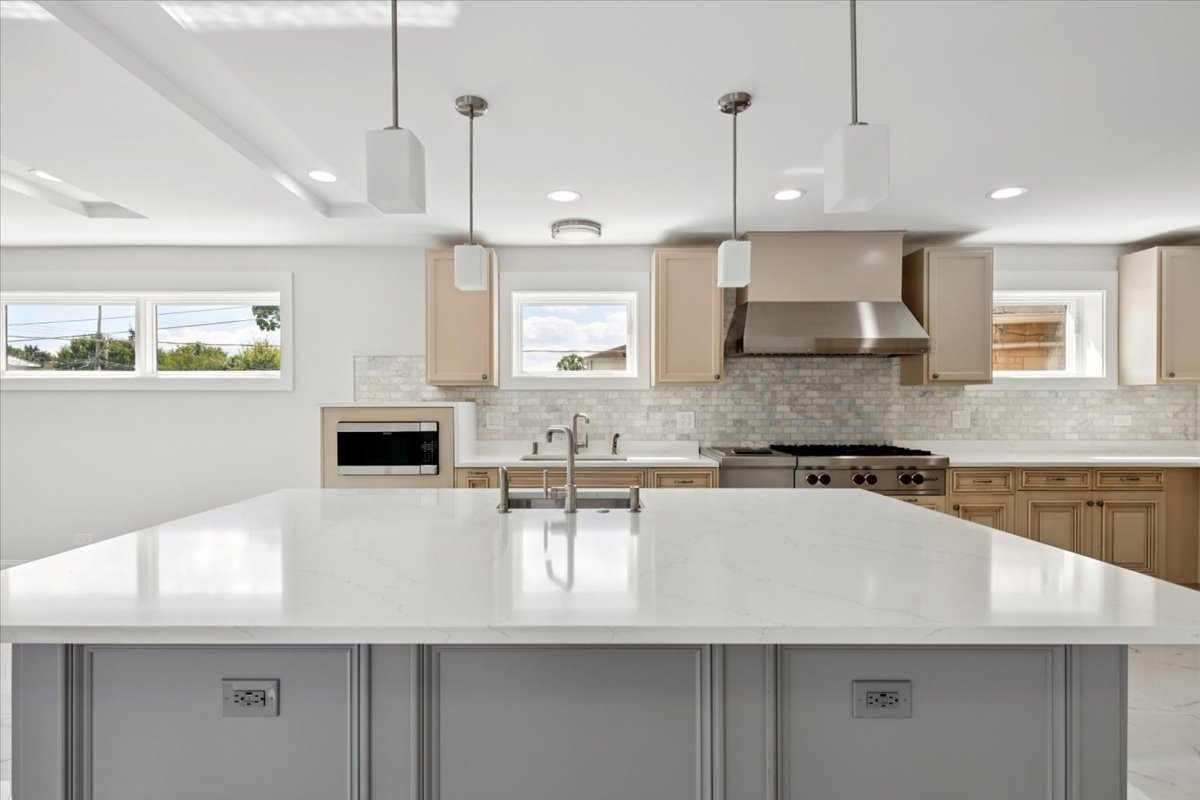 1905 North Nordica Avenue Chicago IL 60707