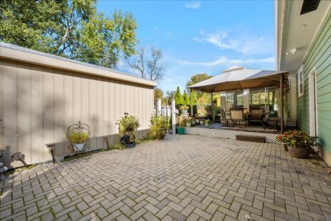 1302 Cary Road Algonquin IL 60102