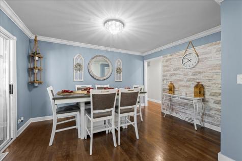 1302 Cary Road Algonquin IL 60102