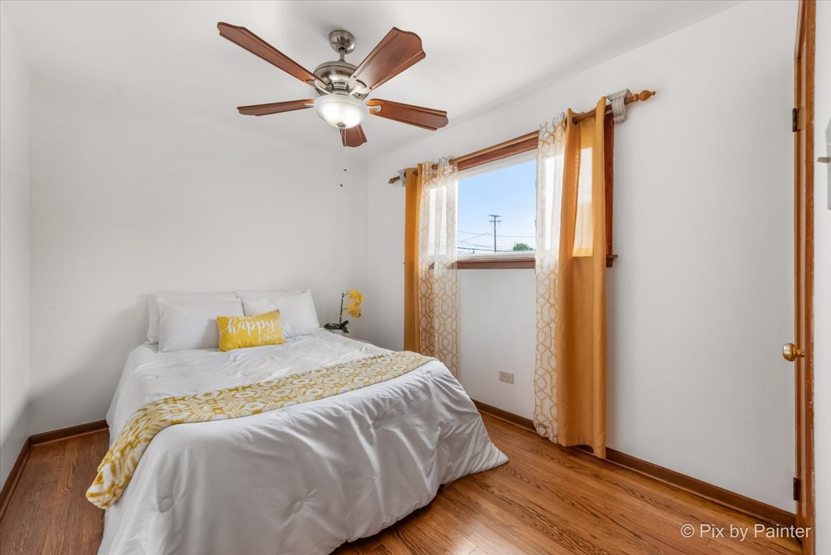 10316 South Green Bay Avenue Chicago IL 60617