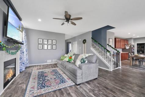 2322 Pagosa Springs Drive Aurora IL 60503