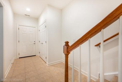 147 River Walk Court Elgin IL 60120