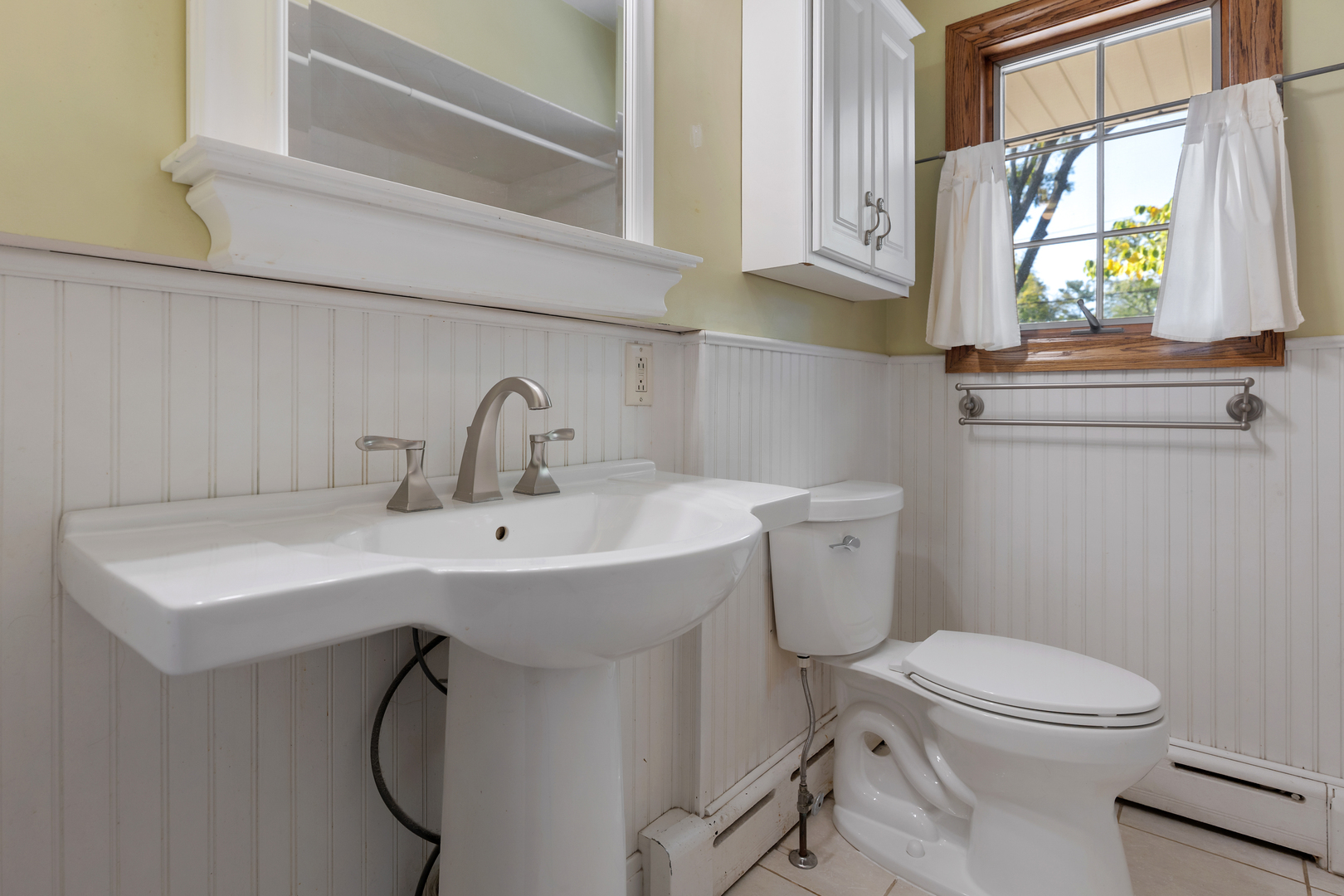 240 Scott Avenue Glen Ellyn IL 60137