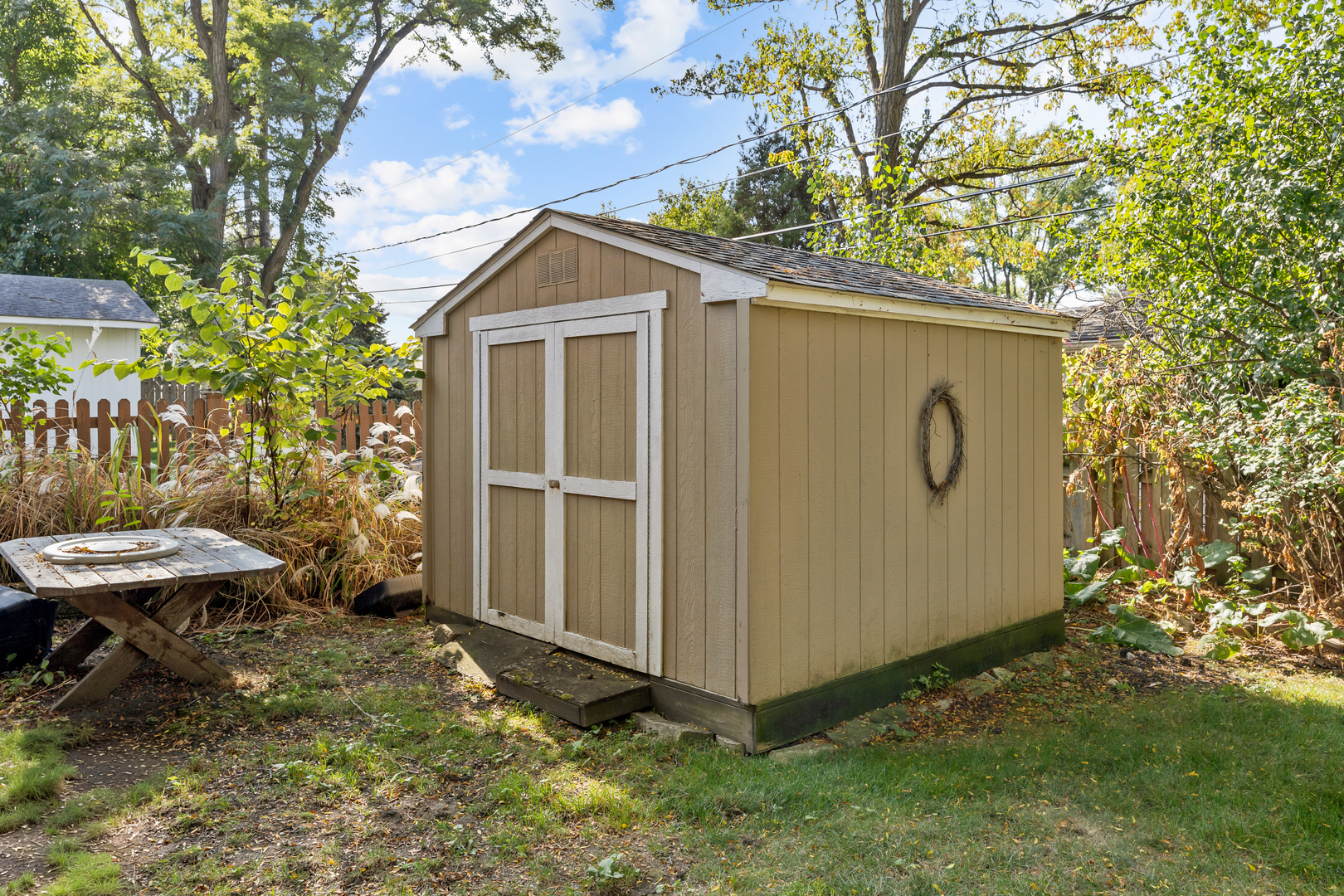 240 Scott Avenue Glen Ellyn IL 60137