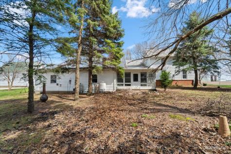 15555 Mcgirr Road Hinckley IL 60520