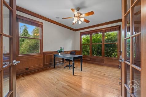 38W535 Red Bay Court St. Charles IL 60175