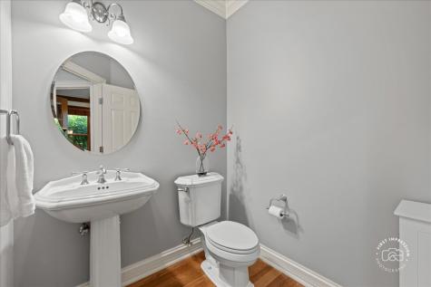 38W535 Red Bay Court St. Charles IL 60175