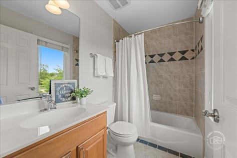 38W535 Red Bay Court St. Charles IL 60175