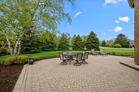 38W535 Red Bay Court St. Charles IL 60175
