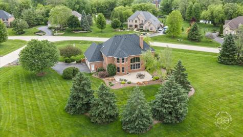 38W535 Red Bay Court St. Charles IL 60175