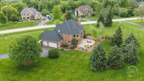 38W535 Red Bay Court St. Charles IL 60175