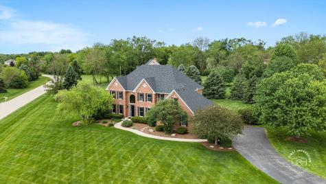 38W535 Red Bay Court St. Charles IL 60175