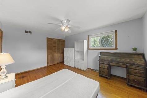 151 Catalpa Avenue Wood Dale IL 60191