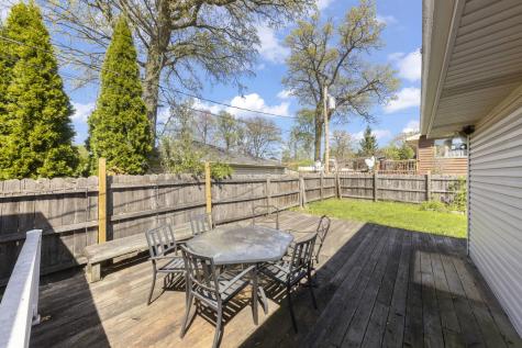 151 Catalpa Avenue Wood Dale IL 60191