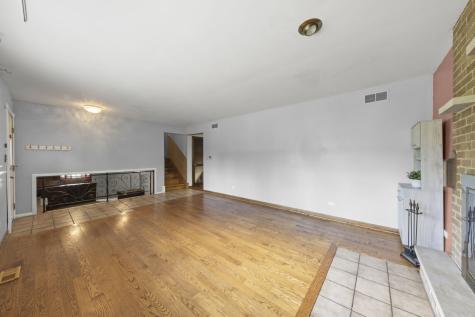 151 Catalpa Avenue Wood Dale IL 60191