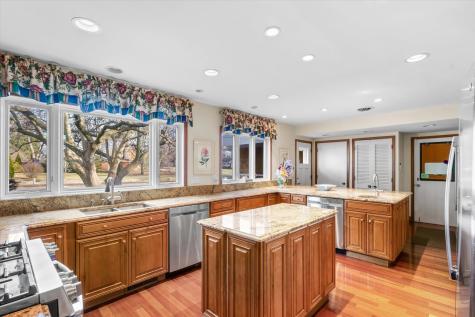 22 Greencroft Drive Champaign IL 61821
