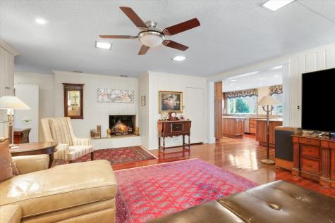 22 Greencroft Drive Champaign IL 61821