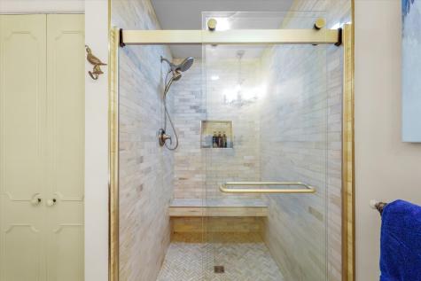 22 Greencroft Drive Champaign IL 61821