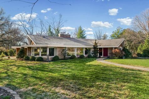 22 Greencroft Drive Champaign IL 61821