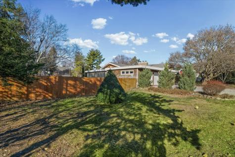 22 Greencroft Drive Champaign IL 61821