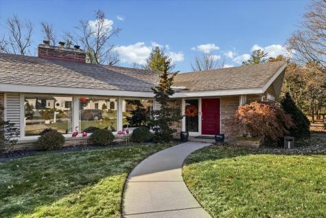 22 Greencroft Drive Champaign IL 61821