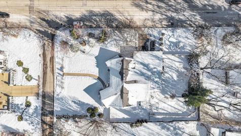 22 Greencroft Drive Champaign IL 61821