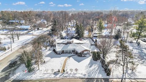 22 Greencroft Drive Champaign IL 61821