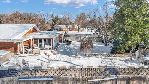 22 Greencroft Drive Champaign IL 61821