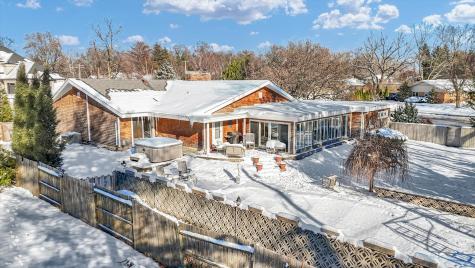 22 Greencroft Drive Champaign IL 61821