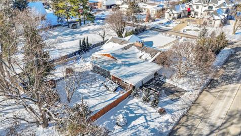 22 Greencroft Drive Champaign IL 61821