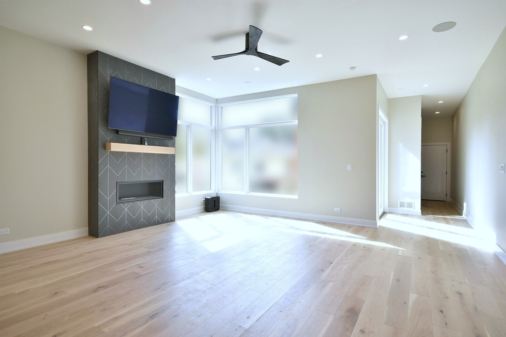 258 Addison Avenue Elmhurst IL 60126