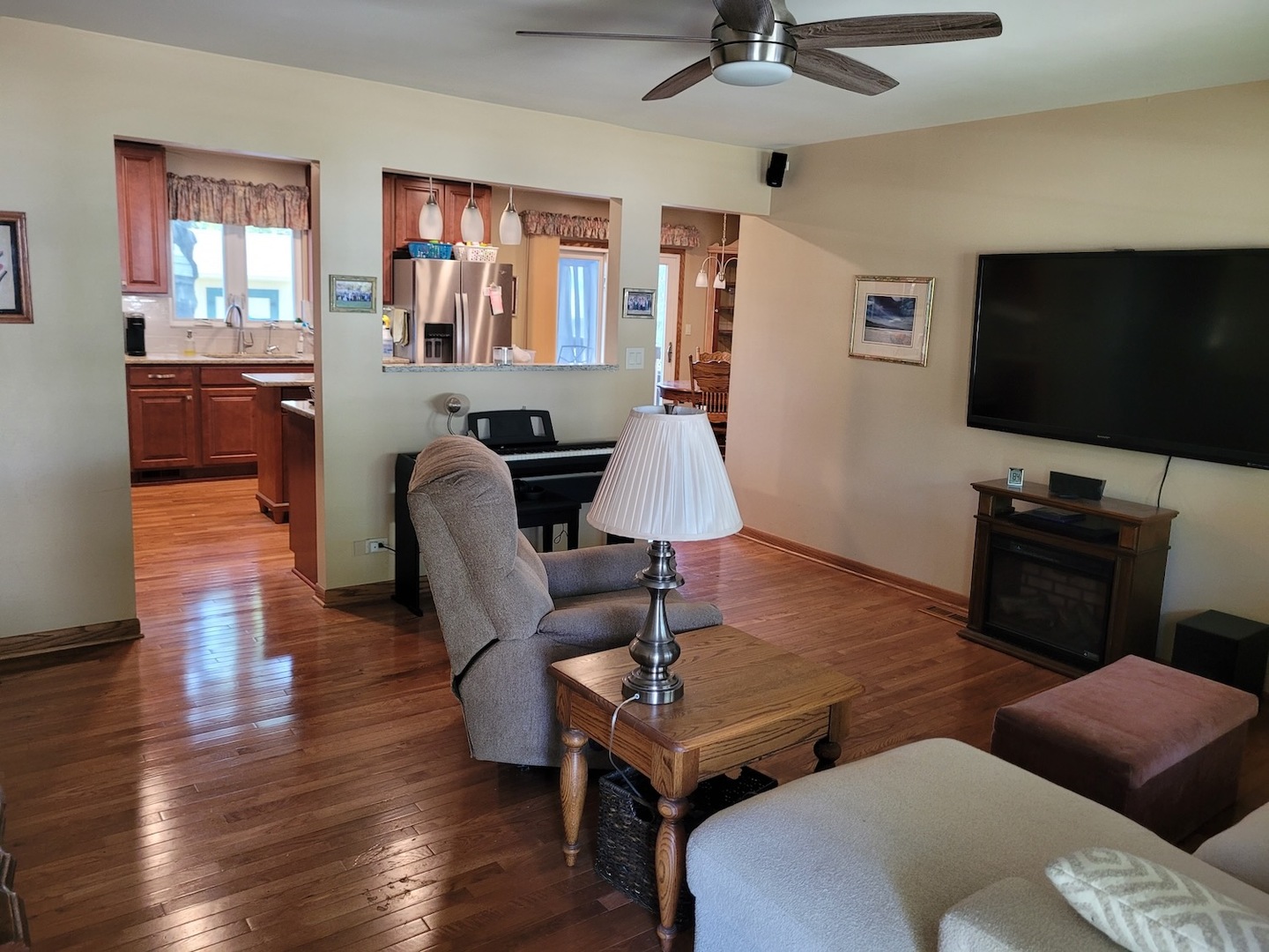 729 Cynthia Lane Glendale Heights IL 60139