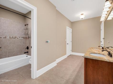 1454 East Northwest Highway Arlington Heights IL 60004