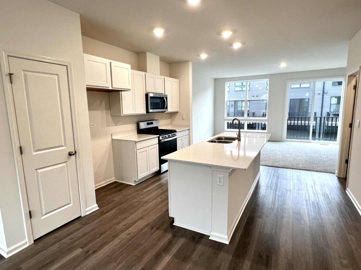383 Summit Circle Lombard IL 60148