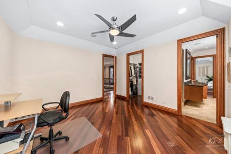 904 South Edgewood Lane Mount Prospect IL 60056