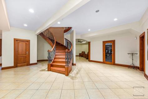 904 South Edgewood Lane Mount Prospect IL 60056